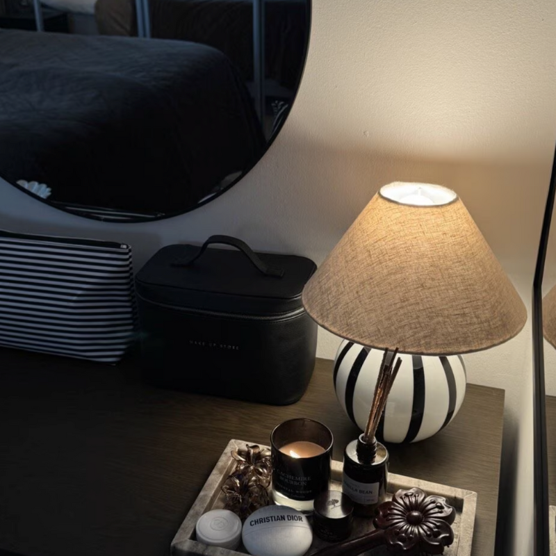 Strömshaga - Lampa Alba Opal Svart/Vit