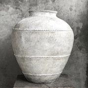 Noori Objects - Zulu Big Urn - Dirty white