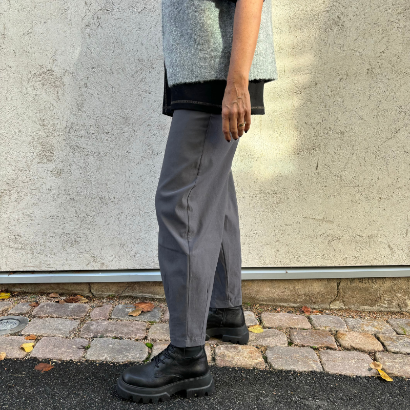 Black Colour - Beverly Barrel Pant SteelGray