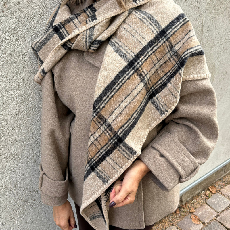 Black Colour - Leoni Chequered Scarf beige