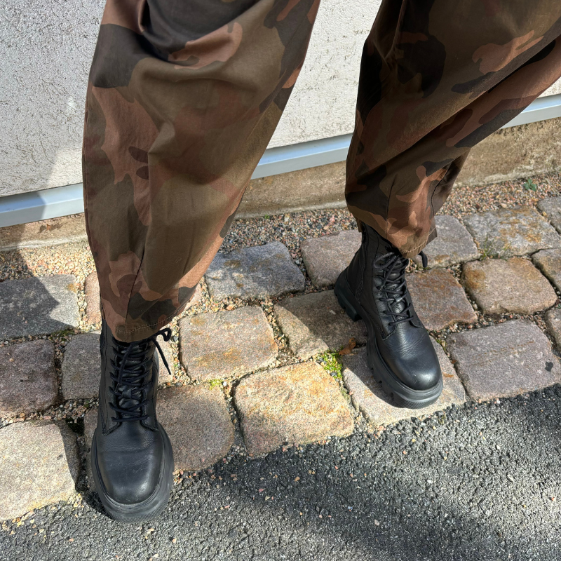 Black Colour - Abbie Barrel Pant