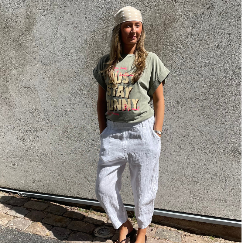 Not Sisters - Funny Tee Army/Pink