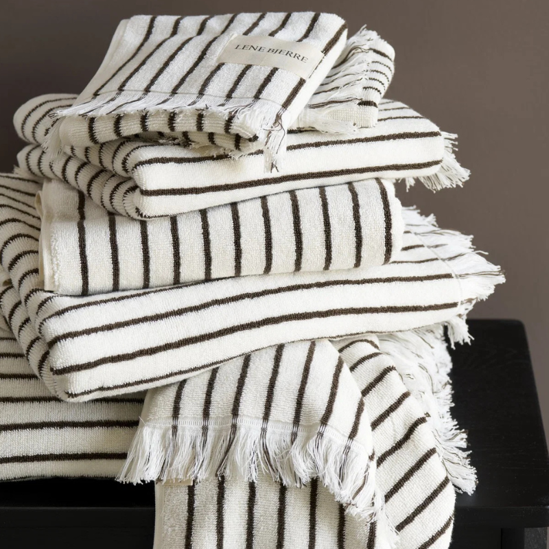 Lene Bjerre - Ayane Handduk White/Darkbrown 100x50cm