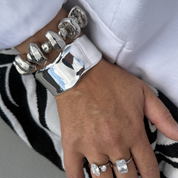 By Jolima – Antibes Stretch Armband stål