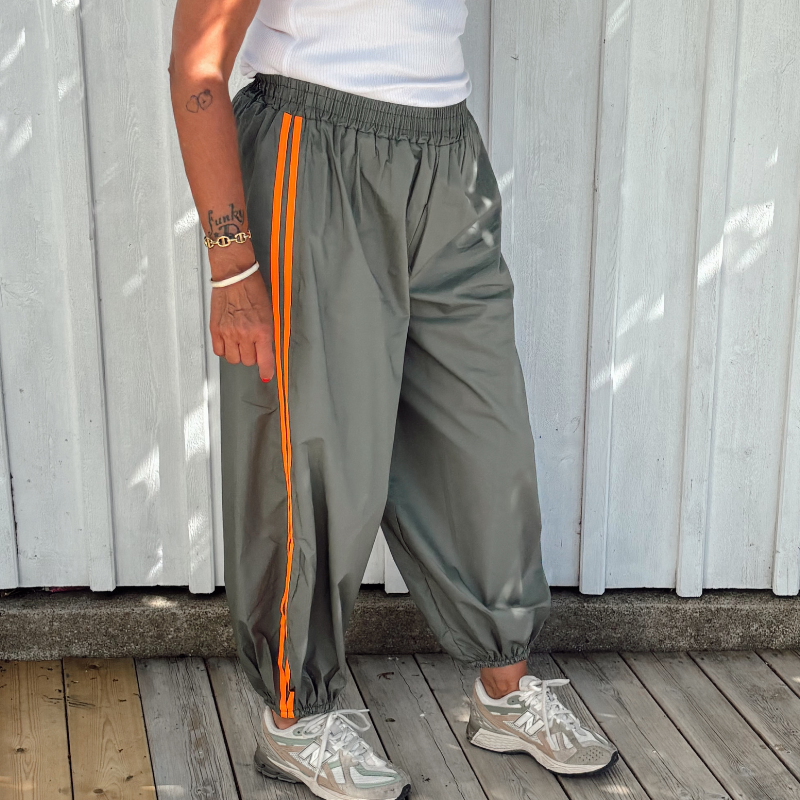 MinouMinou - Chill Champion Military/Orange