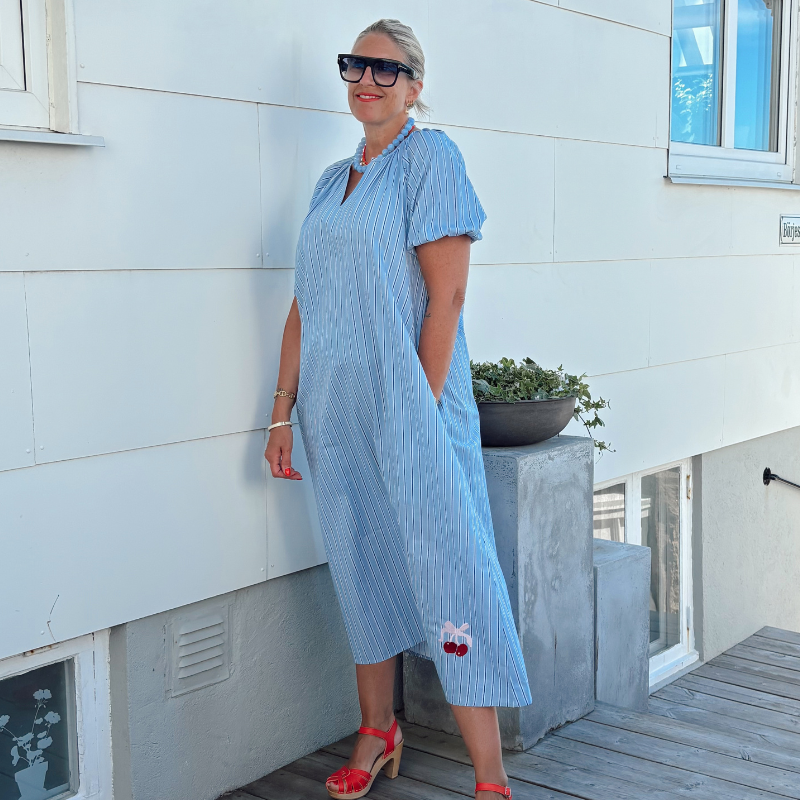 Wauw-Cherry Dress, light blue