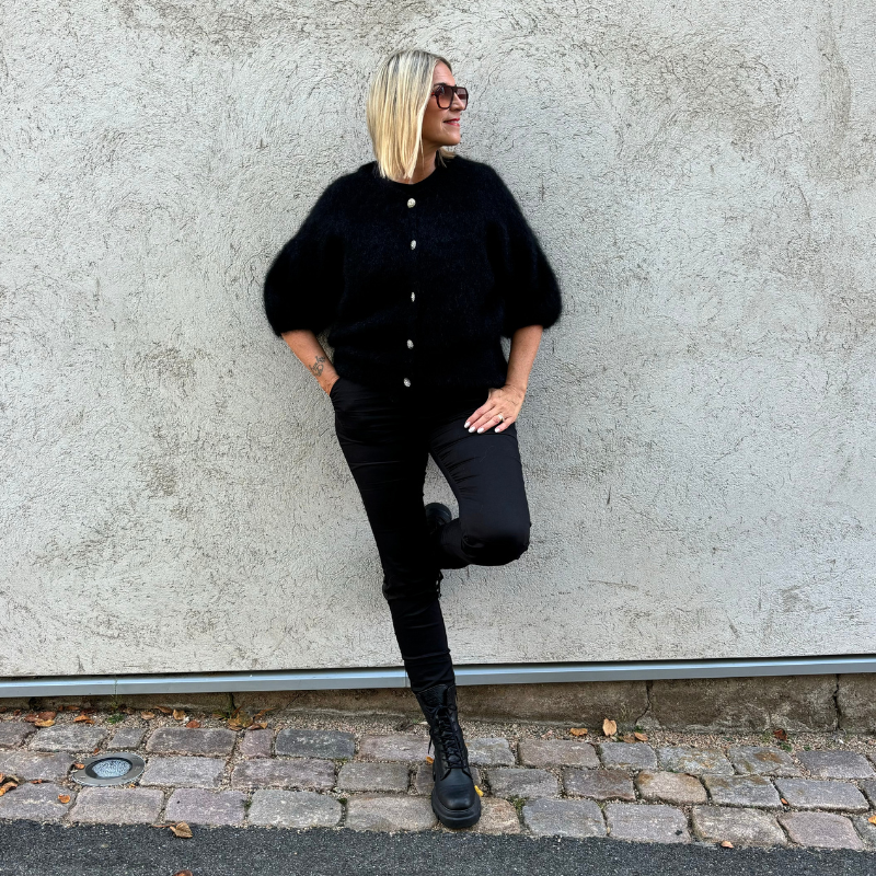 Diffuser-Svart_1_kopia18_e280f292-776b-4f41-9ffc-538f57022bc5.png