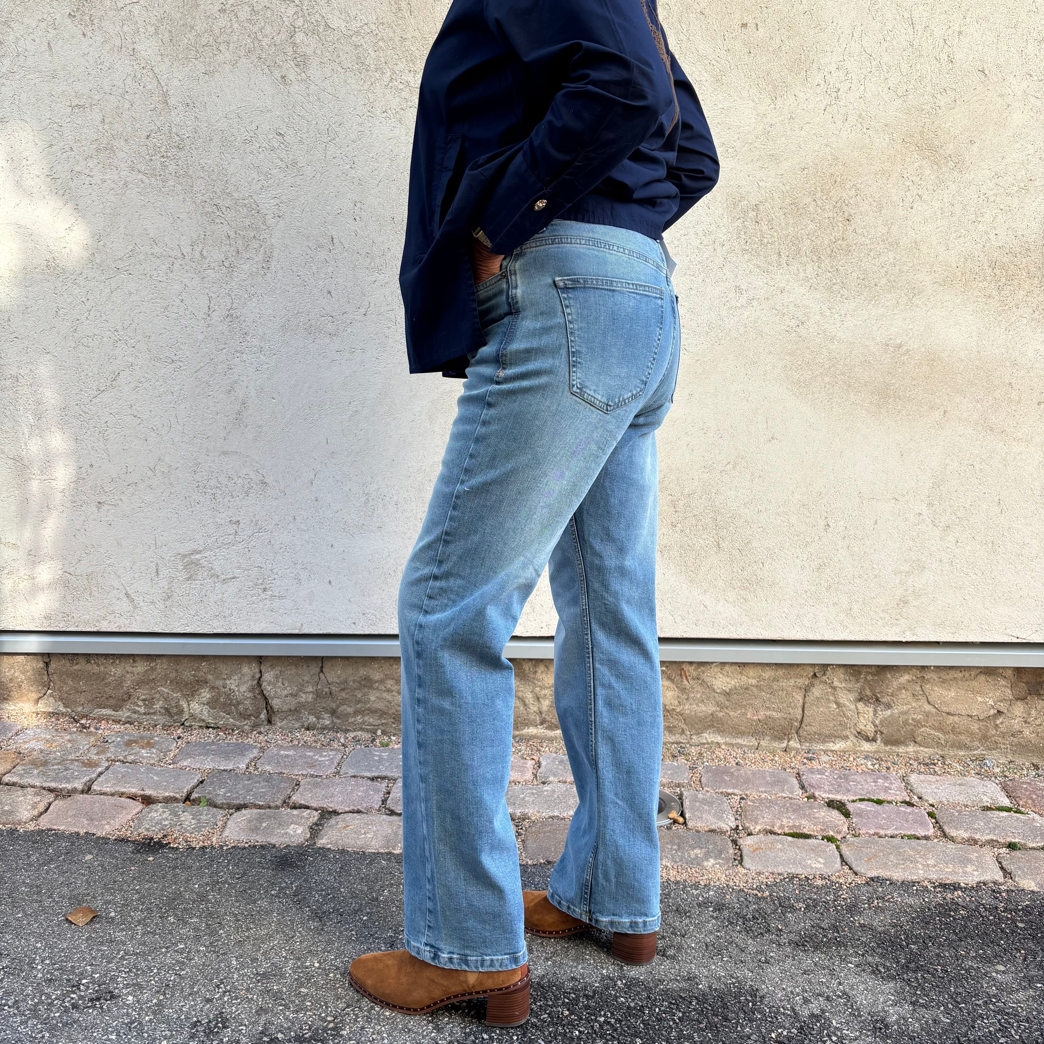 InWear Darlina Core – Raka jeans med hög midja