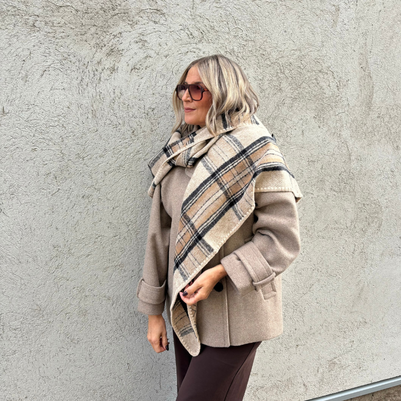 Black Colour - Leoni Chequered Scarf beige
